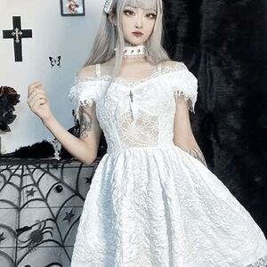 Wicked Silk Sweet Lolita White Lace Dress w/ cross Detail Size L